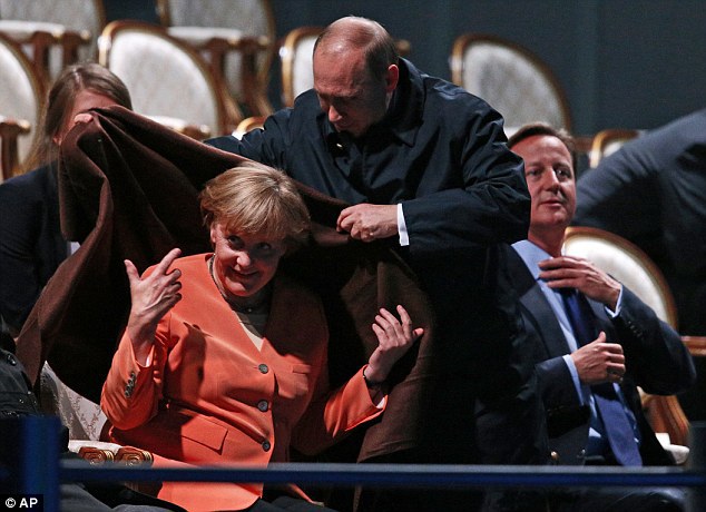 Calmul dinaintea furtunii: Liderii lumii au petrecut la summitul G20 la "Versailles-ul rusesc"