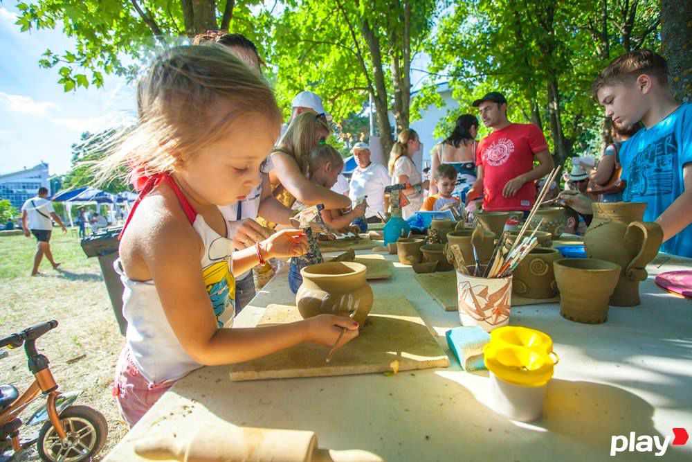 Международный арт-лагерь Cucuteni 2015 завершился праздником