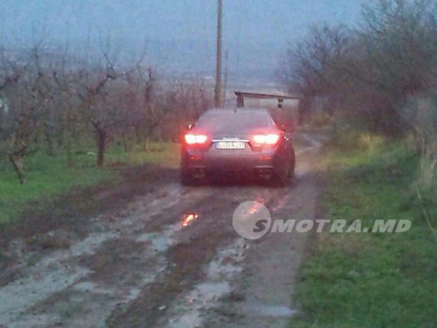 Doar in Moldova cu Maserati Ghibli prin noroi!