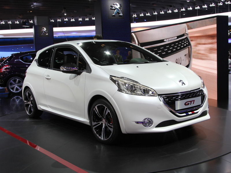 Peugeot хочет еще сильнее "разозлить" хэтчбек 208