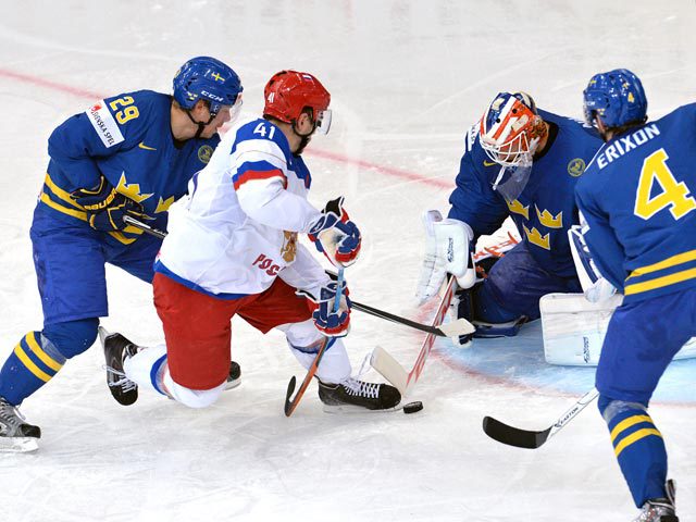 Россия вышла в финал чемпионата мира, уверенно победив Швецию