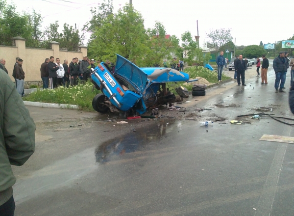ДТП в Единцах: один человек погиб и пятеро госпитализированы