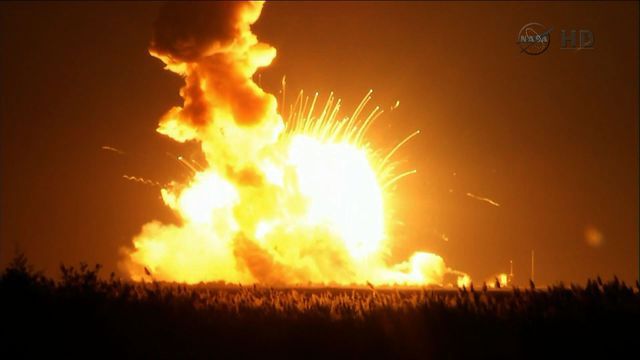 В NASA пока не знают, что стало причиной взрыва ракеты Antares на старте