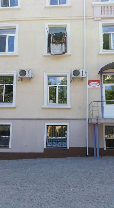 Ce detalii pot fi văzute în plină zi pe strada pietonală din Chișinău?