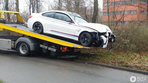 Un mecanic a distrus un magnific BMW M4