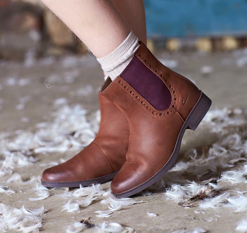 Mid season la Clarks: Pana la -40% de la cunoscutul brand britanic