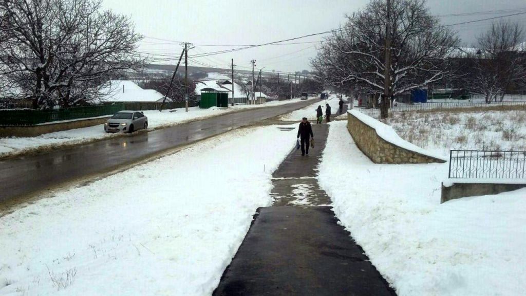 Главные улицы Оргеева чистят от снега по нескольку раз в сутки