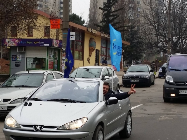 Dorin Chirtoaca, la volanul unei decapotabile