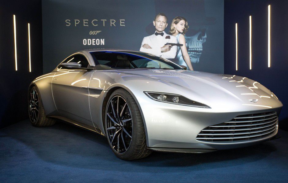 Maşina lui James Bond, vândută! Suma fabuloasă plătită de cumpărător