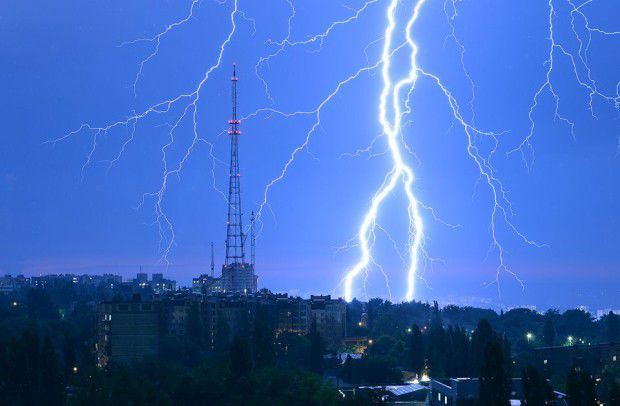 Spectacolul de fulgere din Chișinău din seara zilei de 9 iunie