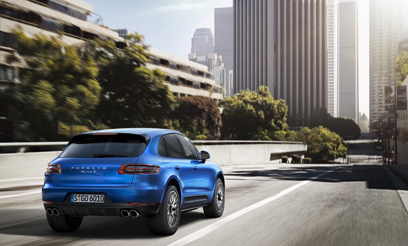 Компания Porsche представила кроссовер Macan