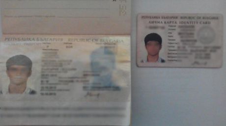 Иностранец c поддельными документами пытался дать взятку на границе Молдовы