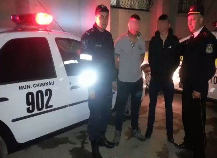 Un tânăr a fost bătut şi jefuit în miez de noapte
