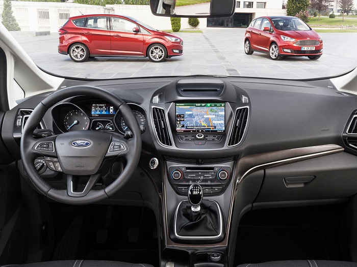 Ford представил обновленный компактвэн C-Max