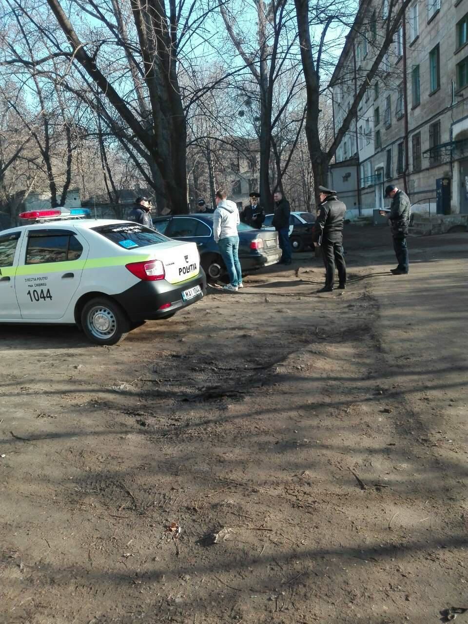 Ghinionul i-a bătut la ușă. Cum și-a găsit mașina un bărbat din Capitală