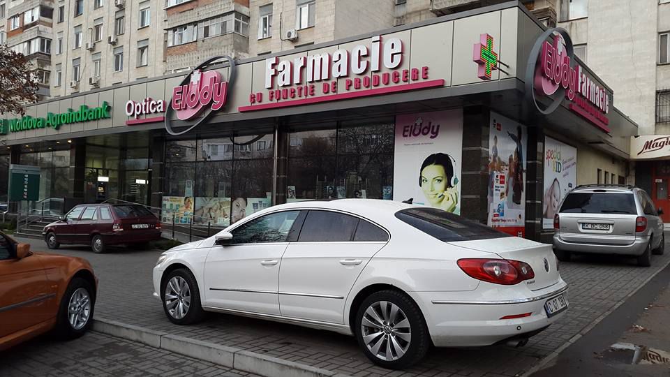 В Кишиневе из автомобилей стали воровать встроенные аудиосистемы
