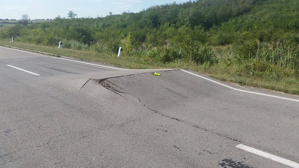 Pericol pe drumul Chişinău-Bălţi. Ce a surprins un şofer pe traseu