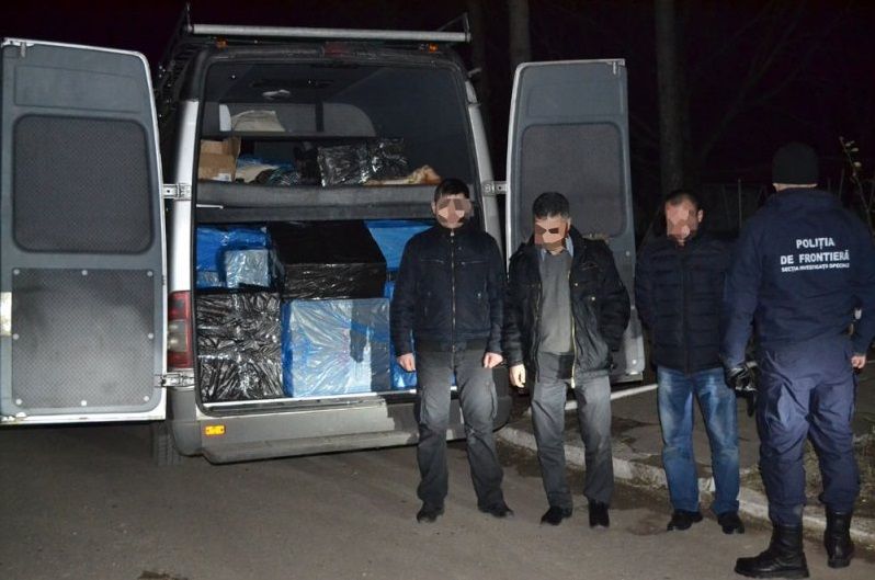 Для задержания контрабандистов пограничным полицейским пришлось воспользоваться оружием