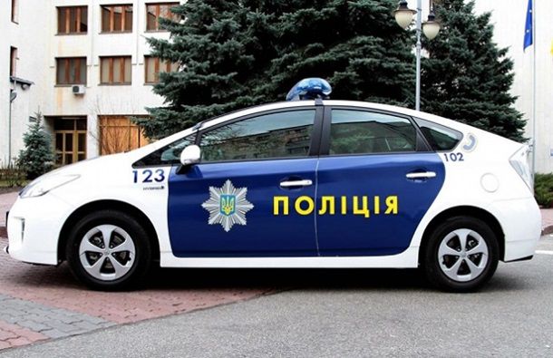 В центре Киева организовали конкурс дизайна авто для полиции
