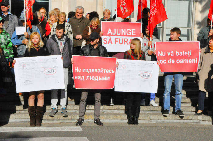 Социалисты опротестовали в КС два антинародных решения власти