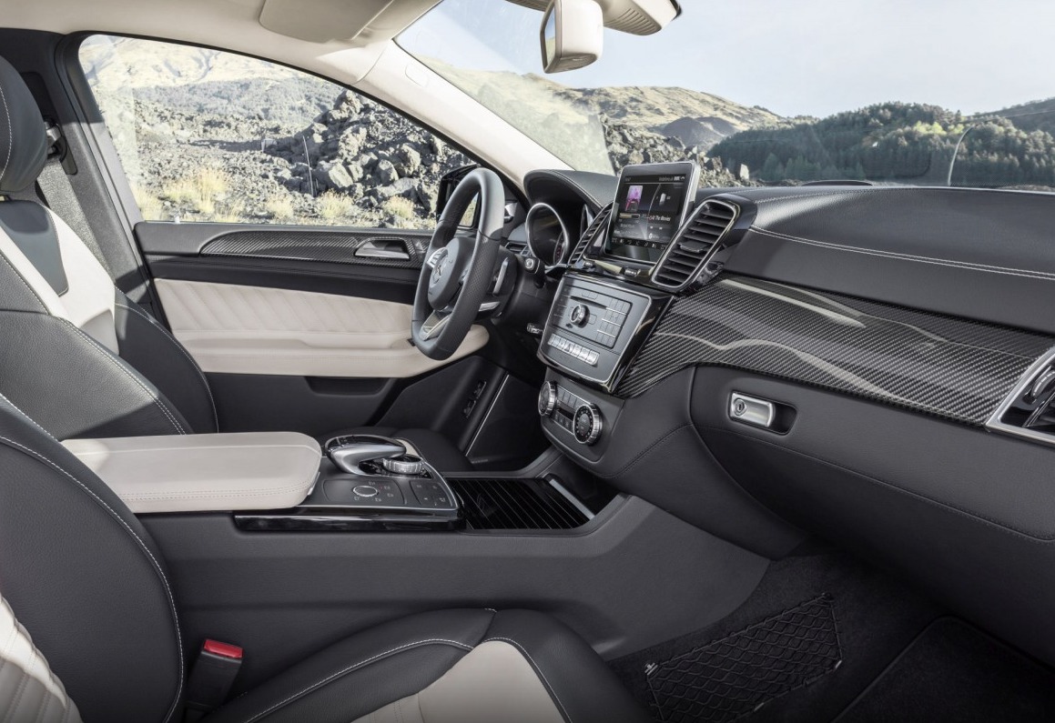 Mercedes-Benz официально представил конкурента BMW X6