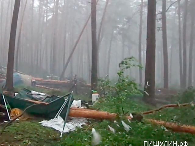 В Челябинской области Ильменский фестиваль накрыло ураганом: есть погибшие