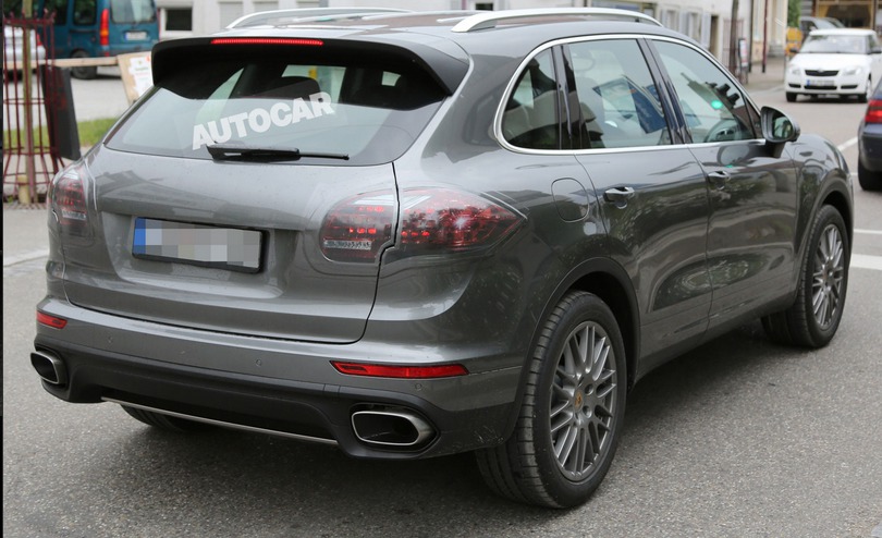 Обновленный Porsche Cayenne покажут в Париже
