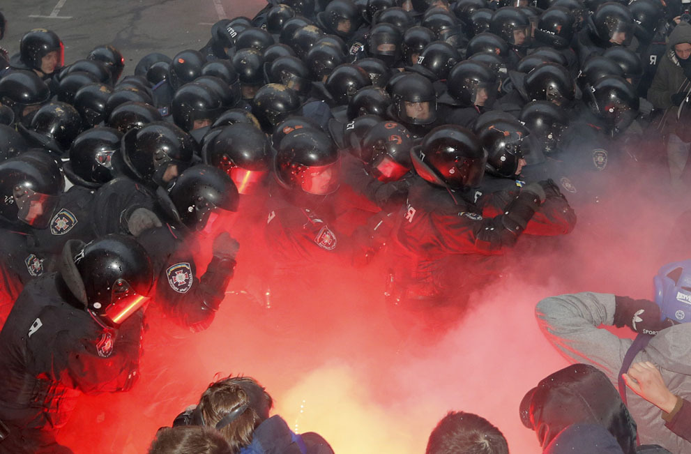Впечатляющие кадры украинских протестов