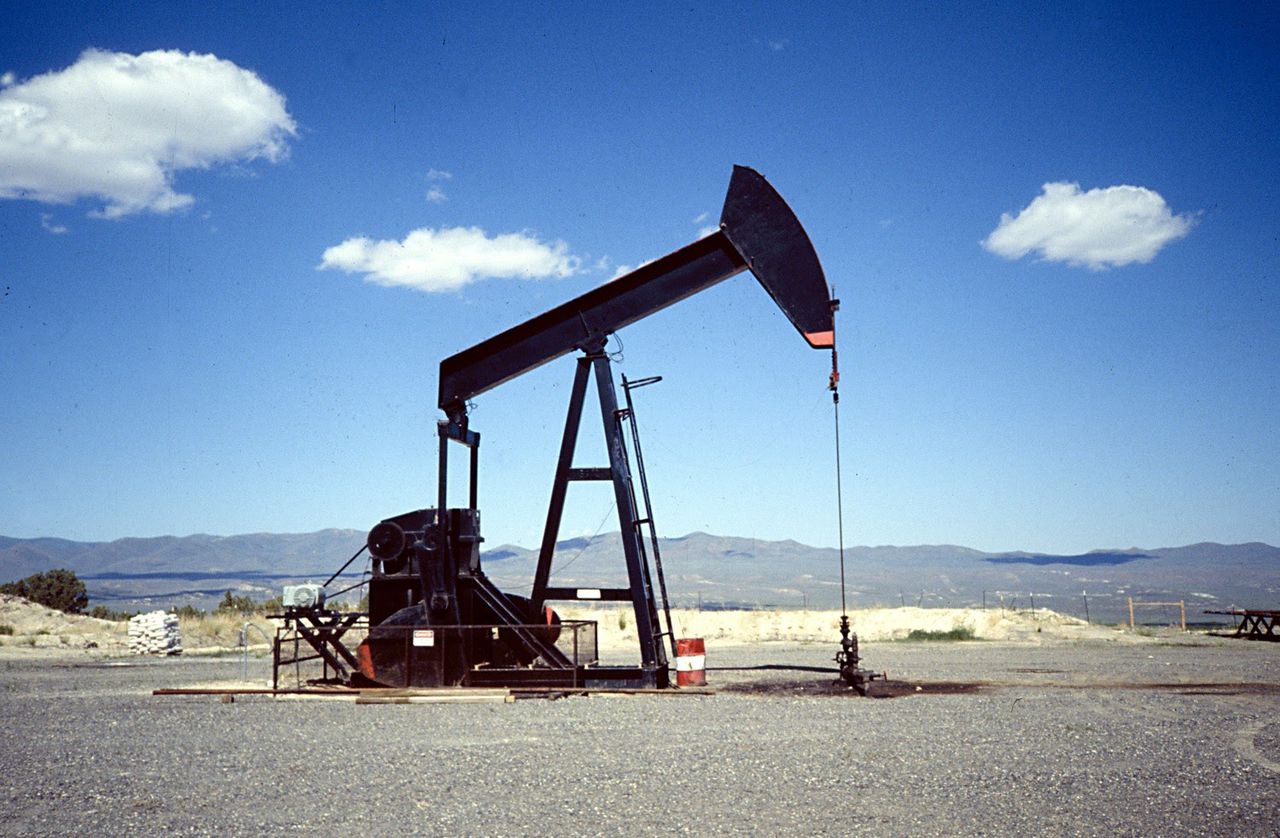 Небольшие нефтедобывающие компании США начали тонуть