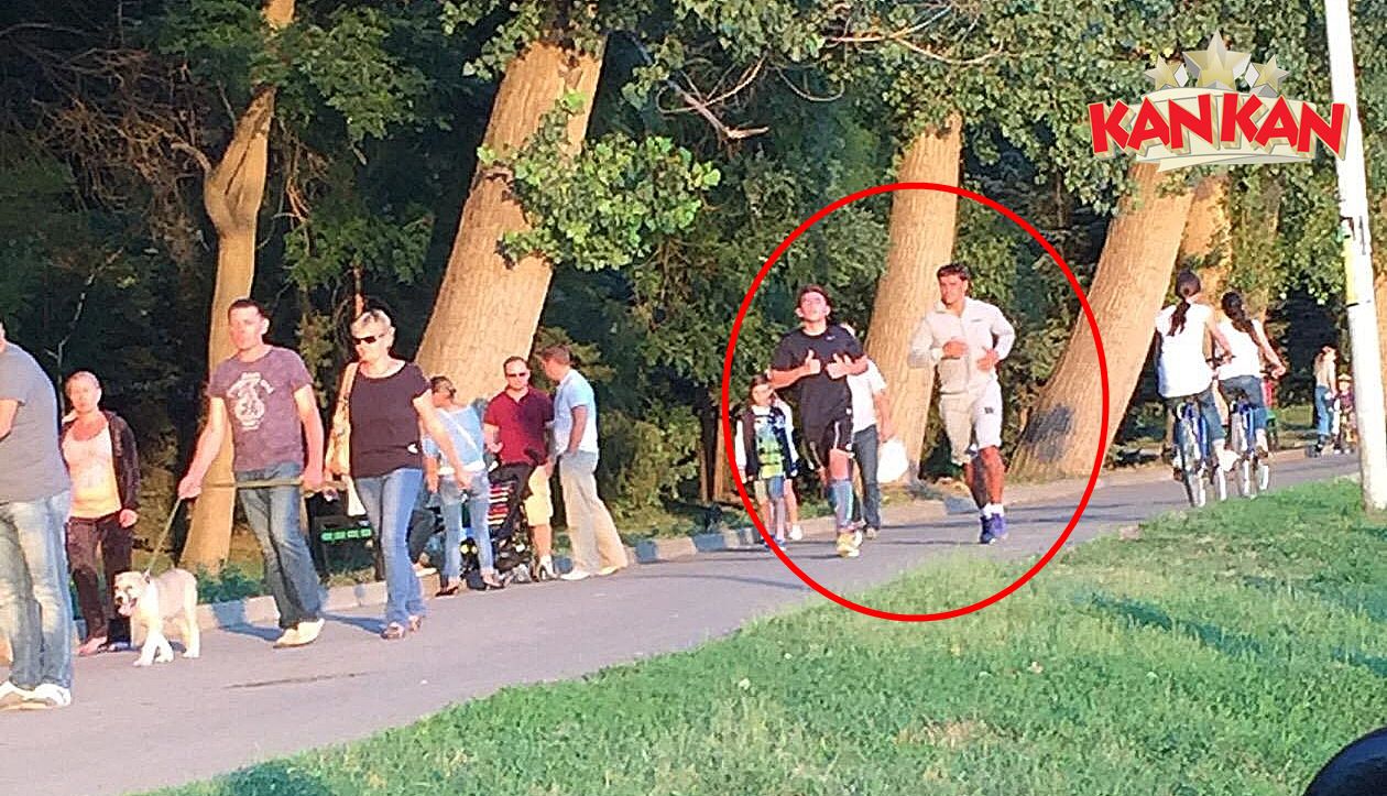 Țuțu a fost surprins în timp ce alerga printr-un parc din Chișinău