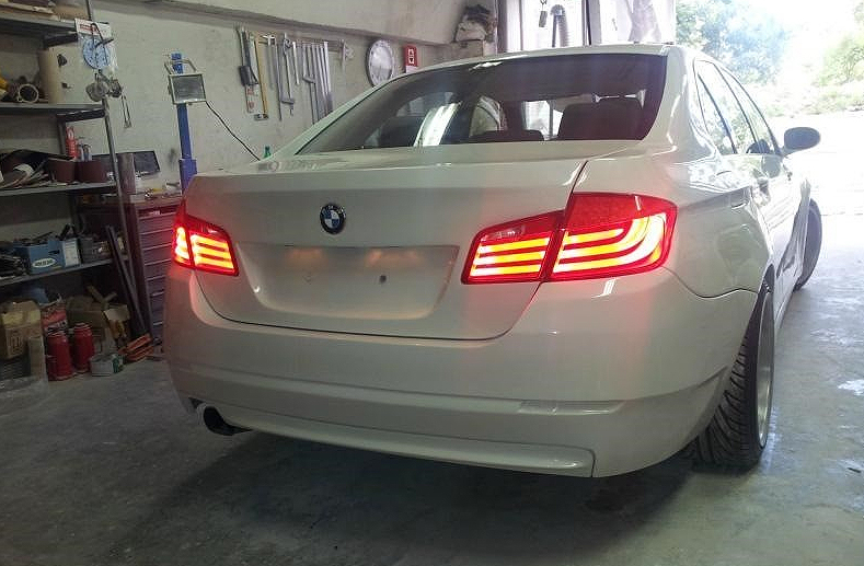 Очередной болгарский шедевр: умельцы переделали старый BMW в новейшую модель