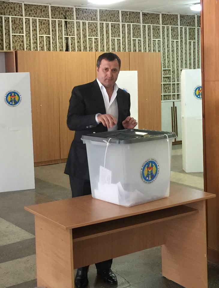 Președintele PLDM, Vlad Filat, a votat: Moldova merge înainte