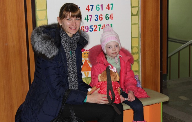 Bucurii de Crăciun oferite de Moldtelecom copiilor cu dezabilităţi