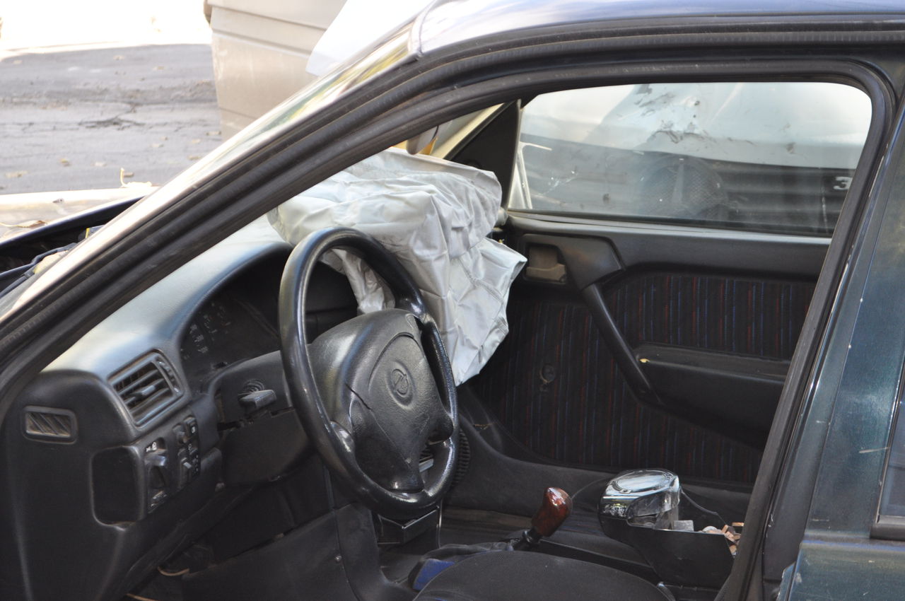 La Buiucani un microbuz cu pasageri s-a ciocnit cu un autoturism