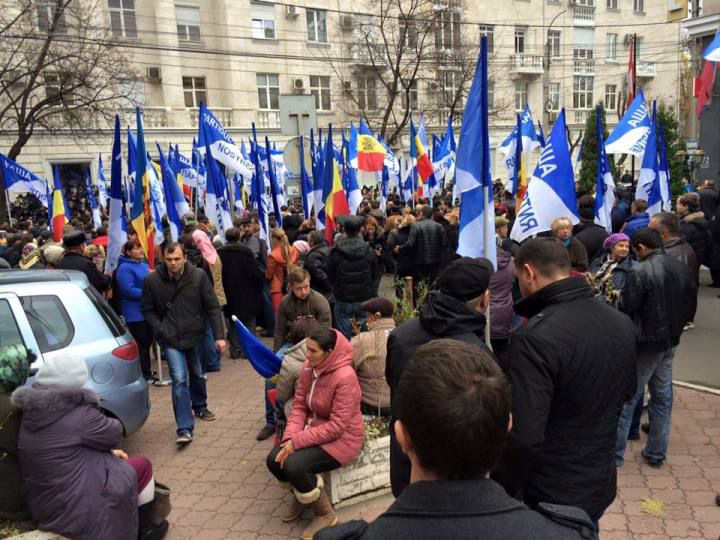 Многотысячный митинг «Нашей Партии»: «Долой Тимофти!»