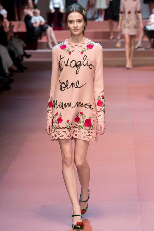 Dolce & Gabbana представили коллекцию для мам