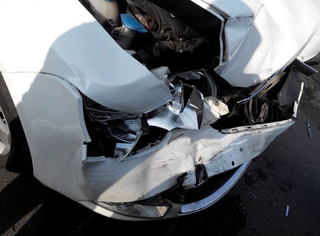 Haos pe viaduct. Cinci șoferi s-au trezit prinși într-un accident