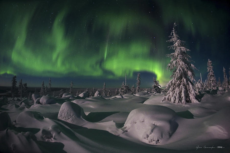 ​Северное сияние: Фотографу удалось запечатлеть уникальные кадры