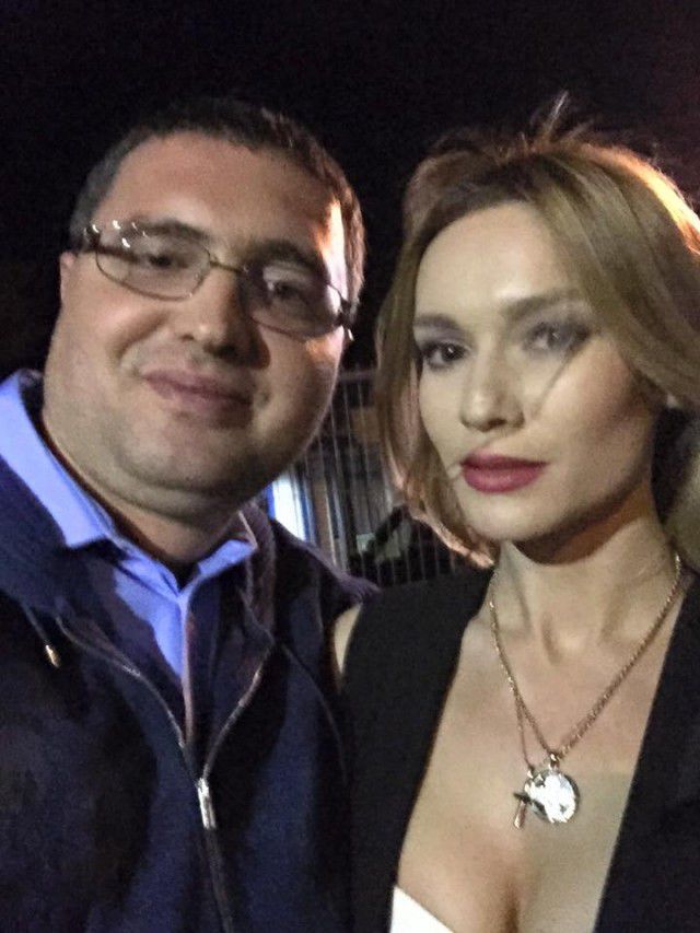 Pentru ce partide cântă interpreții din Moldova