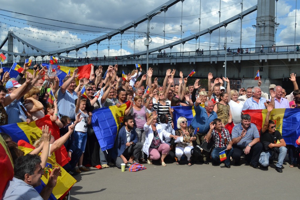 В Москве прошел митинг за открытие 200 избирательных участков в России