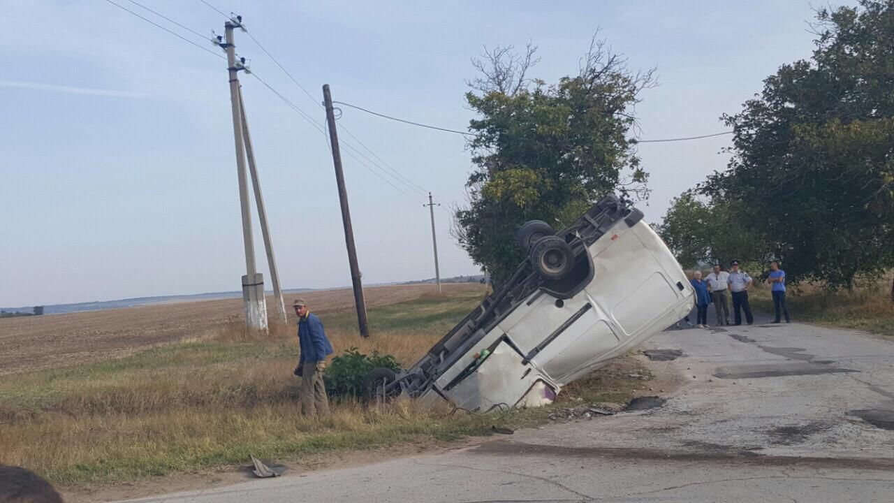 В Унгенах произошло  ДТП с участием школьного автобуса: восемь человек госпитализированы
