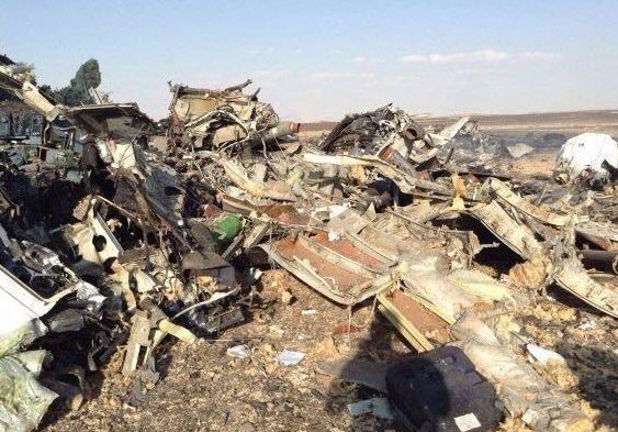 Появились кадры с места катастрофы Airbus A321