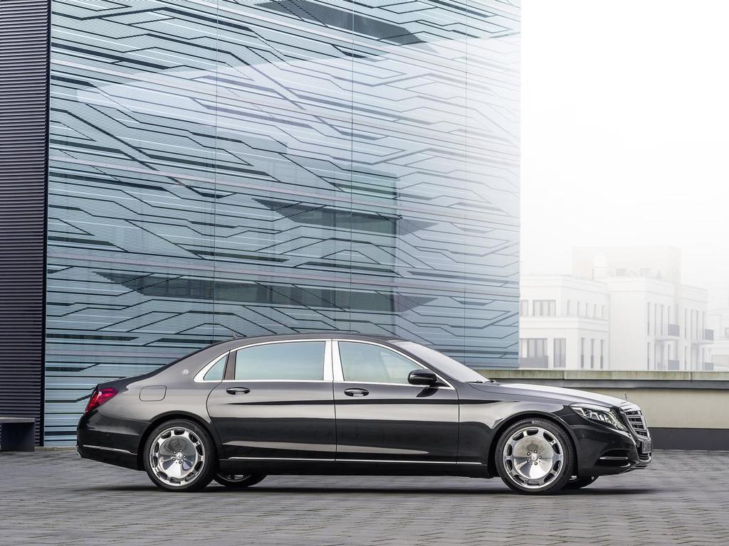 Самый длинный и роскошный седан Mercedes-Benz вышел в свет