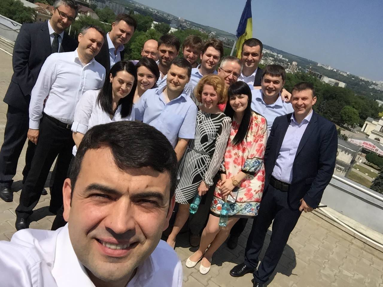 Валерий Стрелец сфотографировался с командой на прощание