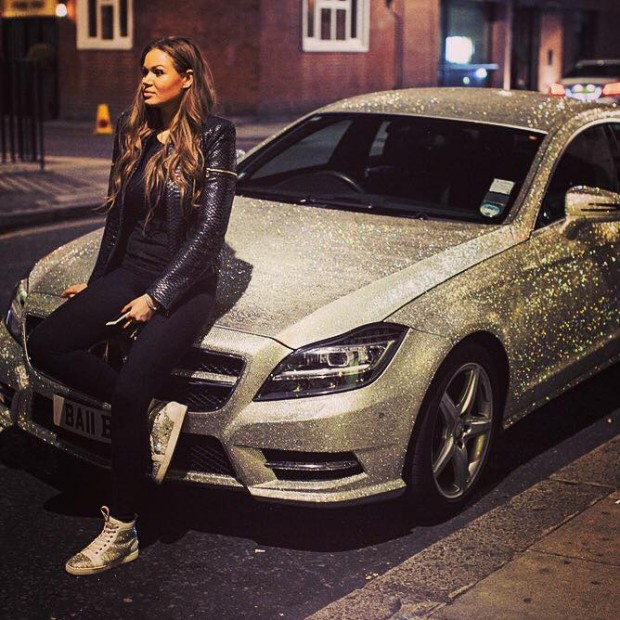 Suma obtinuta de moldoveanca cu  Mercedes-ul Swarovski