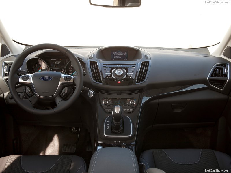 Новые выгодные условия на покупку стильного и практичного смарт-кроссовера Ford Kuga
