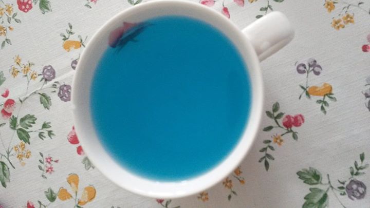 Вода в некоторых столичных домах окрасилась в необычный цвет