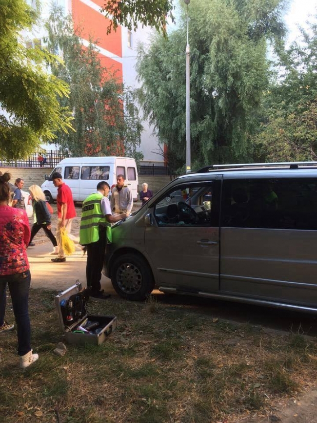 В Кишиневе обокрали два Mercedes