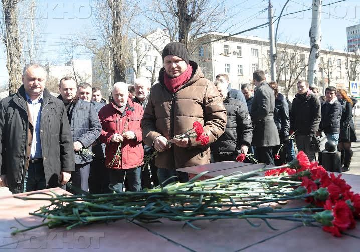 В Кишиневе почтили память погибших в авиакатастрофе в Ростове-на-Дону