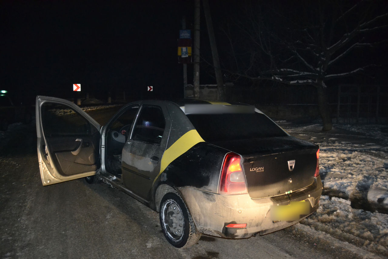 I-a cerut să-l ducă unde a dorit, după care l-a bătut și i-a luat mașina